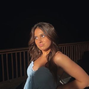 Meet your Posher, Ava